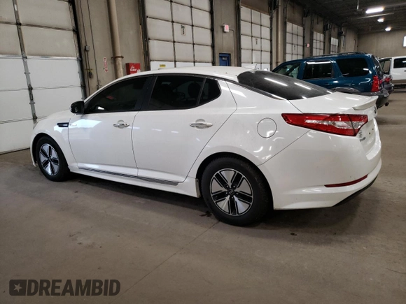 2013 Kia Optima Hybrid LX with VIN KNAGM4ADXD5050468, listed as a Copart auction lot 80537874 with 132,895 mi miles and Clean Title. Bid and sale history available at carsss.com. Image 2.