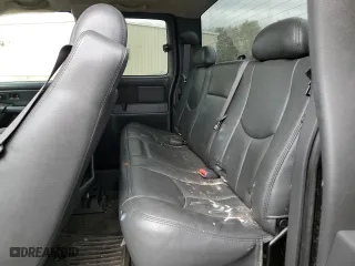 2006 Chevrolet Silverado 1500 LT2 with VIN 2GCEK19B361341657, listed as a Copart auction lot 50229725 with 227,949 mi miles and Clean Title. Bid and sale history available at carsss.com. Image 10.