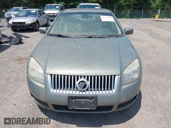 2008 Mercury Milan with VIN 3MEHM07Z88R668733, listed as a IAAI auction lot 42713309 with 124,110 mi miles and . Bid and sale history available at DreamBid. Image 6.