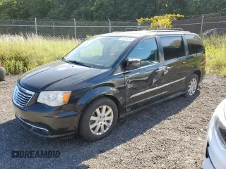 2014 Chrysler Town & Country Touring z VIN 2C4RC1BG9ER159613, wystawiony jako Copart lot #53453005 z przebiegiem 137 684 mil mil oraz Nie do naprawy • Non repairable. Historia ofert i sprzedaży dostępna na DreamBid. Obrazek 1.