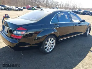 2007 Mercedes-Benz S-Class 5.5L V8 with VIN WDDNG71X97A145943, listed as a IAAI auction lot 41758639 with 133,638 mi miles. Bid and sale history available at carsss.com. Image 4.