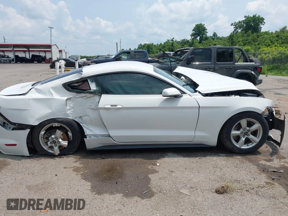 2017 Ford Mustang V6 с VIN 1FA6P8AM4H5289474, выставлен на аукционе IAAI как лот 42412302 с пробегом Не указан миль и . История ставок и продаж доступна на DreamBid. Изображение 13.