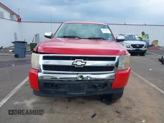 2008 Chevrolet Silverado 1500 Work Truck with VIN 1GCEK14C28Z222007, listed as a IAAI auction lot 41878668 with 186,754 mi miles. Bid and sale history available at carsss.com. Image 13.