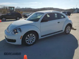 2014 Volkswagen Beetle Entry z VIN 3VWF17AT2EM646506, wystawiony jako Copart lot #89149165 z przebiegiem 81 106 mil mil oraz Szkoda całkowita • Salvage title. Historia ofert i sprzedaży dostępna na DreamBid. Obrazek 1.