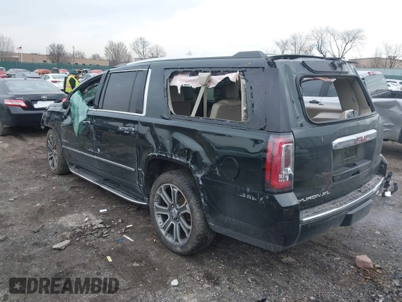 2016 GMC Yukon XL Denali with VIN 1GKS2HKJ8GR406450, listed as a IAAI auction lot 41661050 with 125,830 mi miles. Bid and sale history available at carsss.com. Image 3.