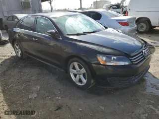 2013 Volkswagen Passat SE w/Sunroof with VIN 1VWBH7A33DC125319, listed as a Copart auction lot 44642515 with 175,704 mi miles and Clean Title. Bid and sale history available at carsss.com. Image 4.