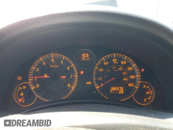 2005 Infiniti G35 with VIN JNKCV51F15M303608, listed as a Copart auction lot 51694325 with 186,375 mi miles and Salvage Title. Bid and sale history available at DreamBid. Image 9.