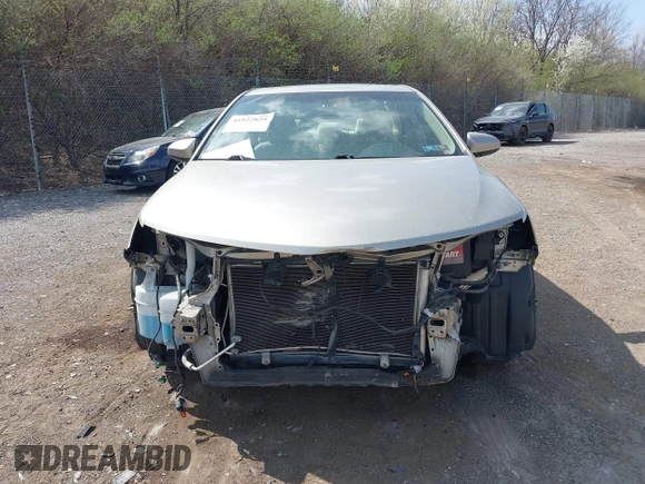 2014 Toyota Camry L with VIN 4T1BF1FKXEU472224, listed as a IAAI auction lot 41922829 with 93,787 mi miles. Bid and sale history available at carsss.com. Image 13.