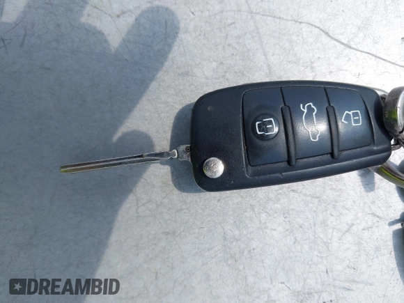 2013 Audi Q7 Premium Plus with VIN WA1LGAFE5DD014132, listed as a IAAI auction lot 42458839 with 135,687 mi miles and . Bid and sale history available at DreamBid. Image 11.