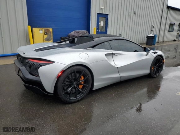 2023 McLaren Artura with VIN SBM16AEA4PW001953, listed as a Copart auction lot 88790405 with NaN miles and Non Repairable. Bid and sale history available at carsss.com. Image 3.