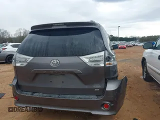 2011 Toyota Sienna SE with VIN 5TDXK3DC3BS143331, listed as a IAAI auction lot 41758043 with 215,490 mi miles. Bid and sale history available at carsss.com. Image 16.