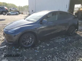 2024 Tesla Model Y Long Range with VIN 7SAYGDEE7RA307013, listed as a Copart auction lot 54767595 with 12,953 mi miles and Salvage Title. Bid and sale history available at DreamBid. Image 1.