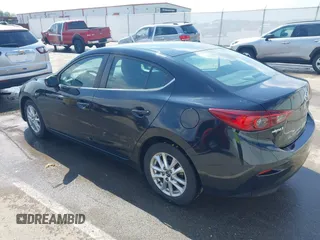 2016 Mazda 3 i Sport z VIN 3MZBM1U77GM305672, wystawiony jako IAAI lot #42237533 z przebiegiem 79 752 mil mil oraz . Historia ofert i sprzedaży dostępna na DreamBid. Obrazek 3.