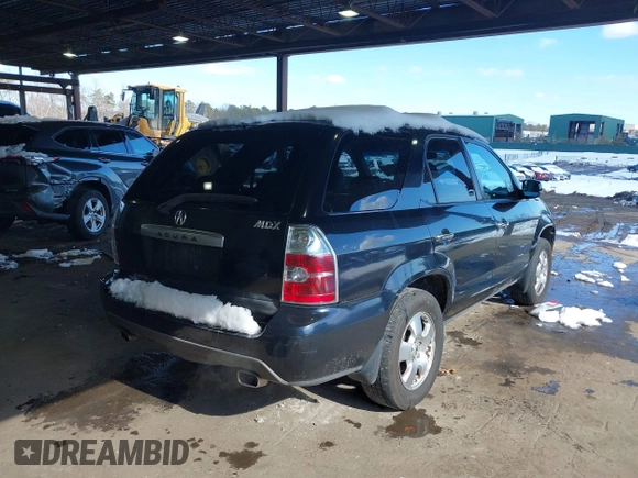 2005 Acura MDX with VIN 2HNYD18215H515153, listed as a IAAI auction lot 41538437 with 175,782 mi miles. Bid and sale history available at carsss.com. Image 4.