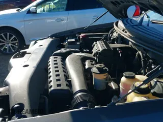 2005 Ford F-150 XLT с VIN 1FTPW14575KC63557, выставлен на аукционе IAAI как лот 43525316 с пробегом 141 500 миль миль и . История ставок и продаж доступна на DreamBid. Изображение 12.