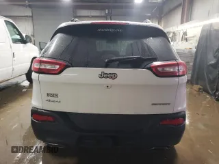 2017 Jeep Cherokee Altitude z VIN 1C4PJMAS6HW583167, wystawiony jako Copart lot #88021875 z przebiegiem 114 914 mil mil oraz Szkoda całkowita • Salvage title. Historia ofert i sprzedaży dostępna na DreamBid. Obrazek 6.