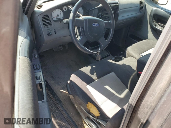 2005 Ford Ranger XL z VIN 1FTZR15EX5PA47221, wystawiony jako Copart lot #57262855 z przebiegiem 222 300 mil mil oraz Szkoda całkowita • Salvage title. Historia ofert i sprzedaży dostępna na DreamBid. Obrazek 8.