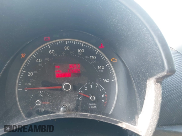 2007 Volkswagen Beetle with VIN 3VWRW31C07M515956, listed as a IAAI auction lot 42302912 with 173,304 mi miles and . Bid and sale history available at DreamBid. Image 7.