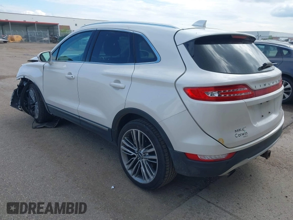 2016 Lincoln MKC Reserve with VIN 5LMTJ3DH1GUJ12829, listed as a IAAI auction lot 42370899 with 123,980 mi miles and . Bid and sale history available at DreamBid. Image 3.
