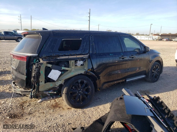 2023 Kia Carnival SX Prestige with VIN KNDNE5H38P6238611, listed as a Copart auction lot 81915204 with 23,507 mi miles and Salvage Title. Bid and sale history available at carsss.com. Image 3.