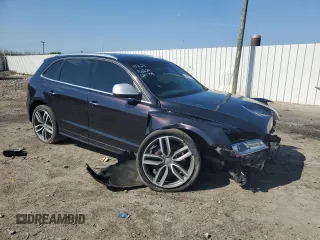 2015 Audi SQ5 Premium Plus with VIN WA1CGAFP0FA012195, listed as a Copart auction lot 69400444 with 0 mi miles and Salvage Title. Bid and sale history available at carsss.com. Image 4.