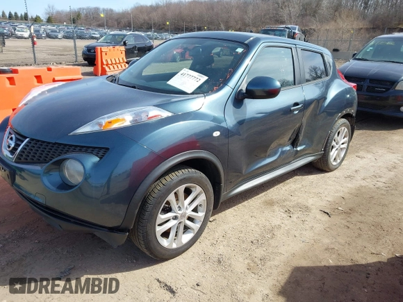 2014 Nissan Juke S with VIN JN8AF5MV2ET480025, listed as a IAAI auction lot 41777772 with 152,535 mi miles. Bid and sale history available at carsss.com. Image 2.