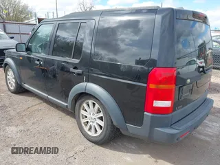 2008 Land Rover LR3 SE with VIN SALAE25428A447473, listed as a IAAI auction lot 41906177 with 129,654 mi miles. Bid and sale history available at carsss.com. Image 3.