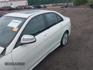 2009 Mercedes-Benz C-Class 3.0L Sport with VIN WDDGF54X59R054278, listed as a IAAI auction lot 42090960 with 107,179 mi miles. Bid and sale history available at carsss.com. Image 6.