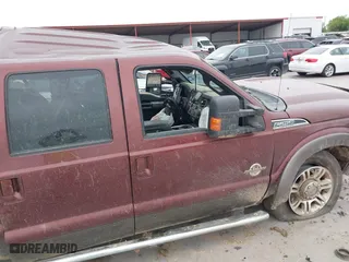 2015 Ford Super Duty F-250 SRW Lariat with VIN 1FT7W2BT4FED15783, listed as a IAAI auction lot 42012550 with 247,885 mi miles. Bid and sale history available at carsss.com. Image 20.