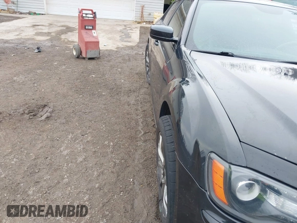 2014 Chrysler 300 with VIN 2C3CCAGT3EH236935, listed as a IAAI auction lot 41654801 with 181,006 mi miles. Bid and sale history available at carsss.com. Image 6.