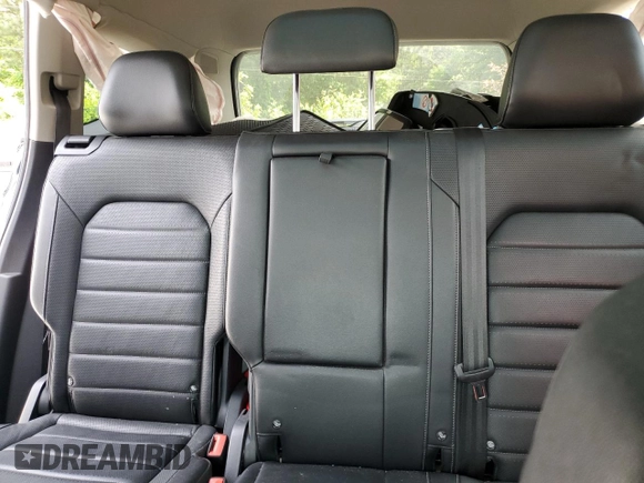 2018 Volkswagen Atlas SEL Premium with VIN 1V2NR2CA1JC572687, listed as a Copart auction lot 55915415 with 75,737 mi miles and Salvage title. Bid and sale history available at DreamBid. Image 10.