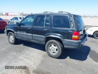 1998 Jeep Grand Cherokee Laredo с VIN 1J4GZ58YXWC135418, выставлен на аукционе IAAI как лот 42305887 с пробегом 260 061 миль миль и . История ставок и продаж доступна на DreamBid. Изображение 3.