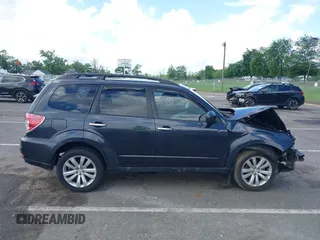 2011 Subaru Forester X Limited z VIN JF2SHAEC7BH729550, wystawiony jako IAAI lot #42641725 z przebiegiem 128 108 mil mil oraz . Historia ofert i sprzedaży dostępna na DreamBid. Obrazek 13.
