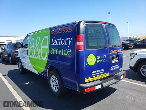 2012 Chevrolet Express Cargo z VIN 1GCSGAFX9C1137368, wystawiony jako IAAI lot #42619588 z przebiegiem 226 230 mil mil oraz . Historia ofert i sprzedaży dostępna na DreamBid. Obrazek 18.