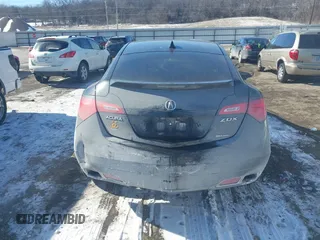 2010 Acura ZDX Advance Pkg with VIN 2HNYB1H6XAH500945, listed as a IAAI auction lot 41615198 with 108,068 mi miles. Bid and sale history available at carsss.com. Image 16.