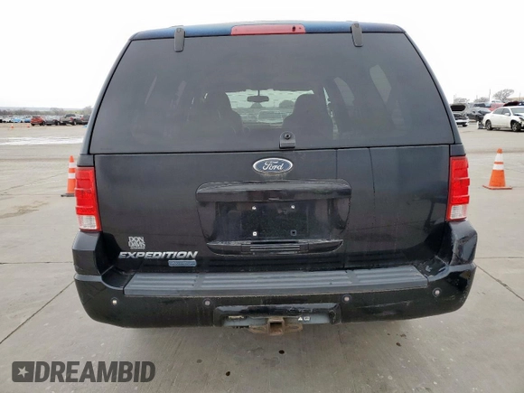 2004 Ford Expedition Eddie Bauer z VIN 1FMPU17L24LB21282, wystawiony jako Copart lot #47621325 z przebiegiem 206 534 mil mil oraz Czysty tytuł • Clean title. Historia ofert i sprzedaży dostępna na DreamBid. Obrazek 6.