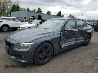 2012 BMW 3 Series 328i z VIN WBA3C1C59CF433154, wystawiony jako Copart lot #57061615 z przebiegiem 87 808 mil mil oraz Szkoda całkowita • Salvage title. Historia ofert i sprzedaży dostępna na DreamBid. Obrazek 1.