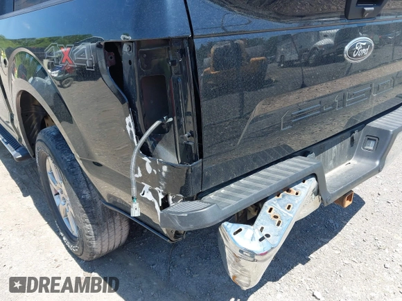 2018 Ford F-150 XL with VIN 1FTEW1E52JFB61592, listed as a IAAI auction lot 42682384 with 51,929 mi miles and . Bid and sale history available at DreamBid. Image 17.
