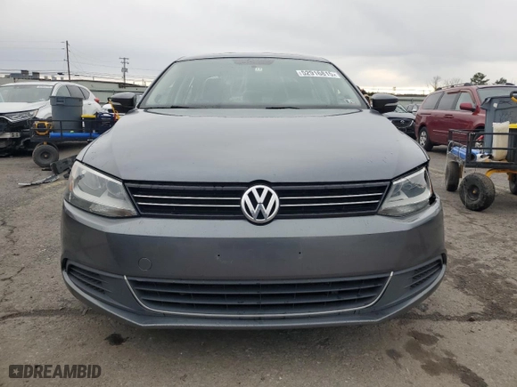 2014 Volkswagen Jetta Sedan TDI with VIN 3VWLL7AJ0EM404406, listed as a Copart auction lot 52916815 with 153,183 mi miles and Clean Title. Bid and sale history available at carsss.com. Image 5.