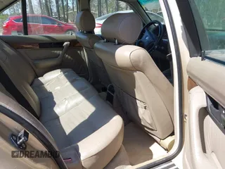 1995 BMW 5 Series 525i z VIN WBAHD6326SGK51720, wystawiony jako IAAI lot #41916040 z przebiegiem 232 337 mil mil oraz . Historia ofert i sprzedaży dostępna na DreamBid. Obrazek 8.