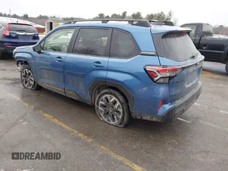 2025 Subaru Forester Premium with VIN JF2SLDDC7SH457793, listed as a IAAI auction lot 41309871 with 2,070 mi miles. Bid and sale history available at carsss.com. Image 3.
