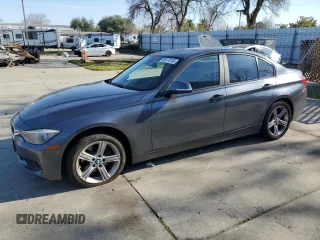 2014 BMW 3 Series 320i xDrive с VIN WBA3C3C59EK200395, выставлен на аукционе Copart как лот 88178145 с пробегом 141 144 миль миль и Списание • Salvage title. История ставок и продаж доступна на DreamBid. Изображение 1.