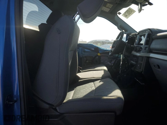 2021 Ford F-150 XL with VIN 1FTMF1EB4MKF07459, listed as a Copart auction lot 84900714 with 43,819 mi miles and Salvage title. Bid and sale history available at DreamBid. Image 10.