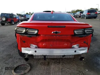 2021 Chevrolet Camaro 1LS with VIN 1G1FB1RX1M0121564, listed as a Copart auction lot 41579893 with 9,585 mi miles. Bid and sale history available at carsss.com. Image 6.