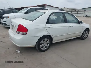 2008 Kia Spectra EX z VIN KNAFE121685502109, wystawiony jako IAAI lot #42418742 z przebiegiem 126 739 mil mil oraz . Historia ofert i sprzedaży dostępna na DreamBid. Obrazek 4.