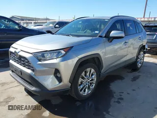 2020 Toyota RAV4 XLE Premium with VIN JTMC1RFV7LJ021069, listed as a IAAI auction lot 41701623 with 25,459 mi miles. Bid and sale history available at carsss.com. Image 22.