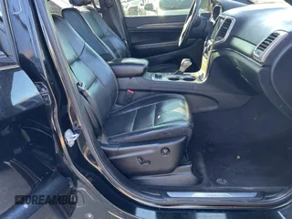 2017 Jeep Grand Cherokee Limited with VIN 1C4RJFBGXHC764210, listed as a Copart auction lot 84187054 with 179,762 mi miles and Clean title. Bid and sale history available at DreamBid. Image 5.