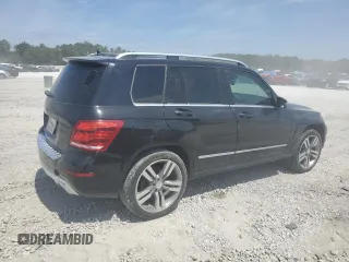 2015 Mercedes-Benz GLK 350 with VIN WDCGG5HB5FG424281, listed as a Copart auction lot 70042614 with 87,404 mi miles and Clean Title. Bid and sale history available at DreamBid. Image 3.