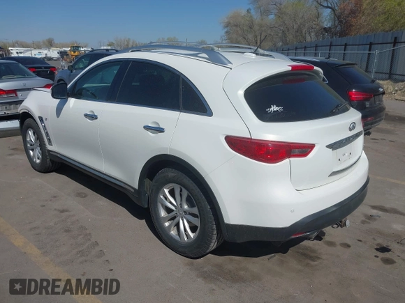 2014 Infiniti QX70 with VIN JN8CS1MW7EM413033, listed as a IAAI auction lot 41993136 with 148,838 mi miles and . Bid and sale history available at DreamBid. Image 3.