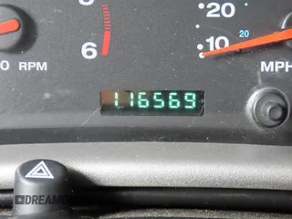 2005 Jeep Wrangler Unlimited with VIN 1J4FA44S75P305935, listed as a Copart auction lot 52035455 with 116,569 mi miles and Salvage Title. Bid and sale history available at carsss.com. Image 8.